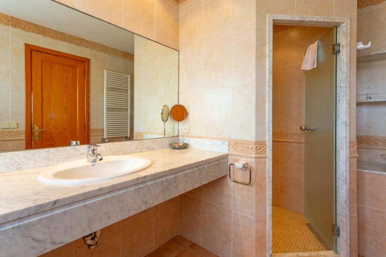 Villa Padilla By Sealand Villas Alcudia  Bagian luar foto